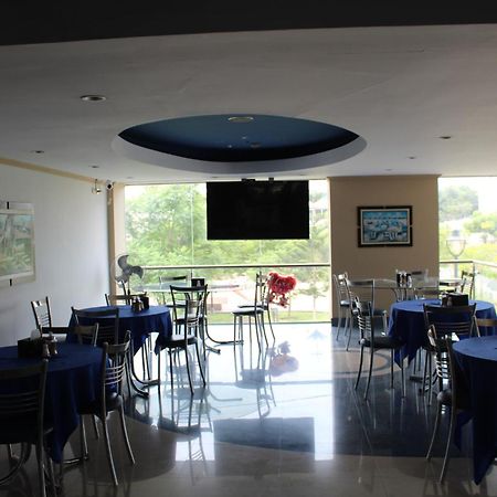 Blue Star Hotel Lima Bagian luar foto