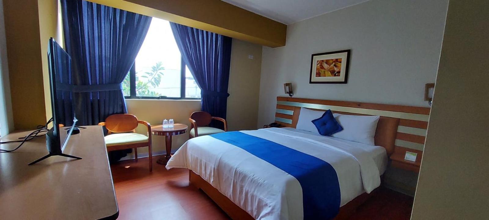 Blue Star Hotel Lima Bagian luar foto