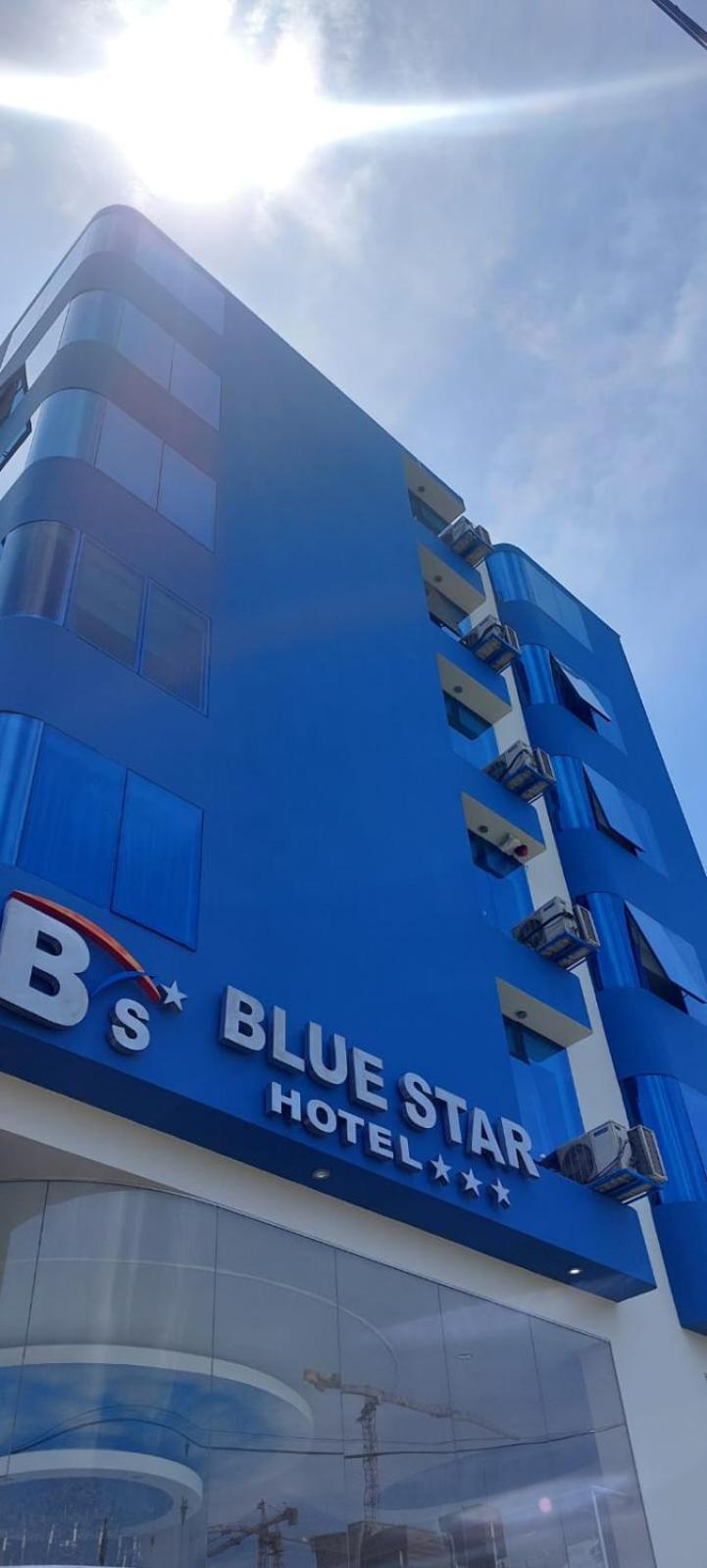 Blue Star Hotel Lima Bagian luar foto
