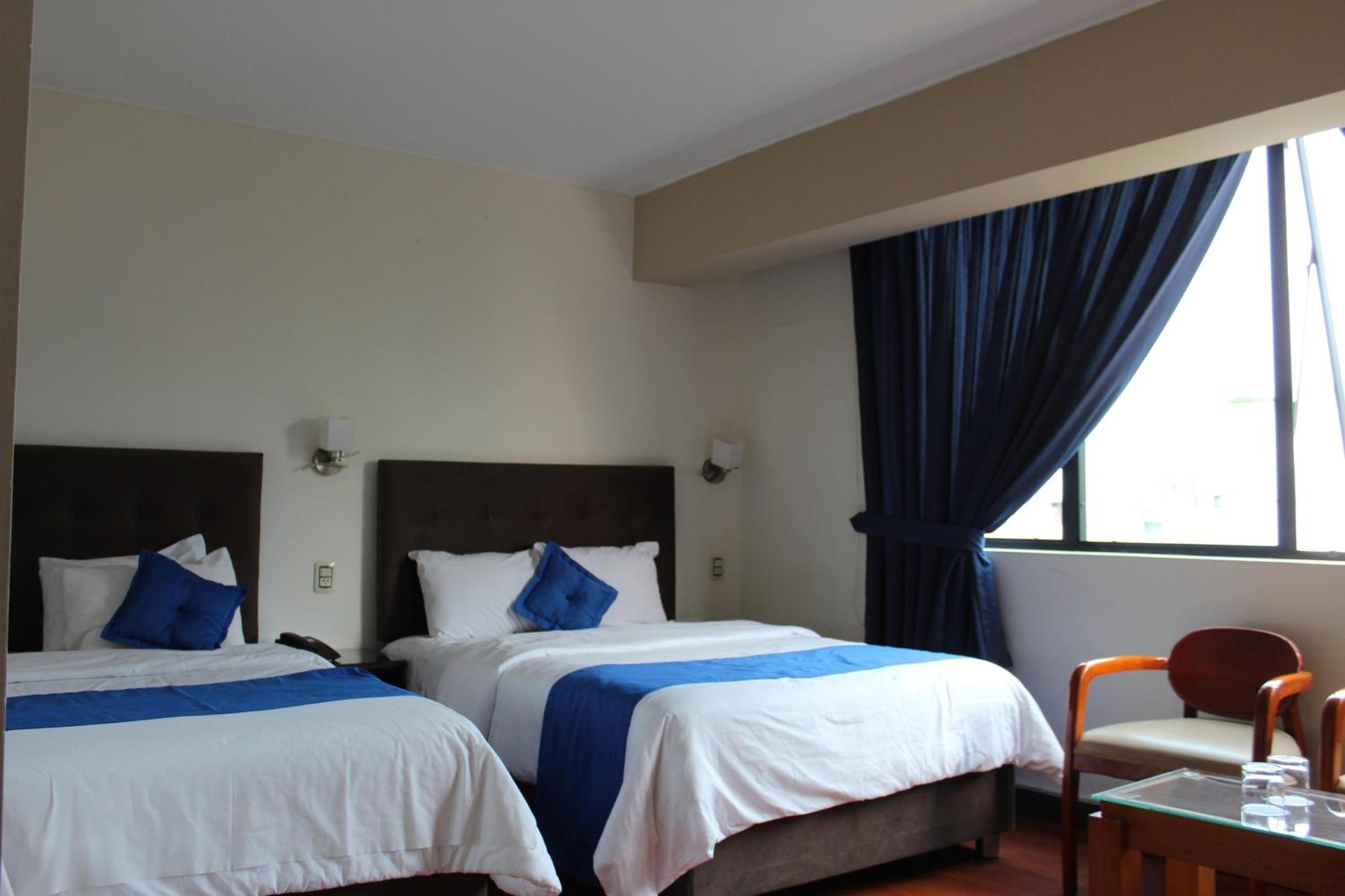 Blue Star Hotel Lima Bagian luar foto